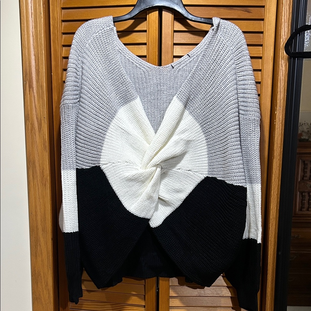 Plus size Colorblock Sweater Balloon Sleeves 3X